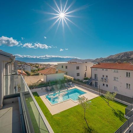 Poolside Apartments Anabella บัชกา ภายนอก รูปภาพ