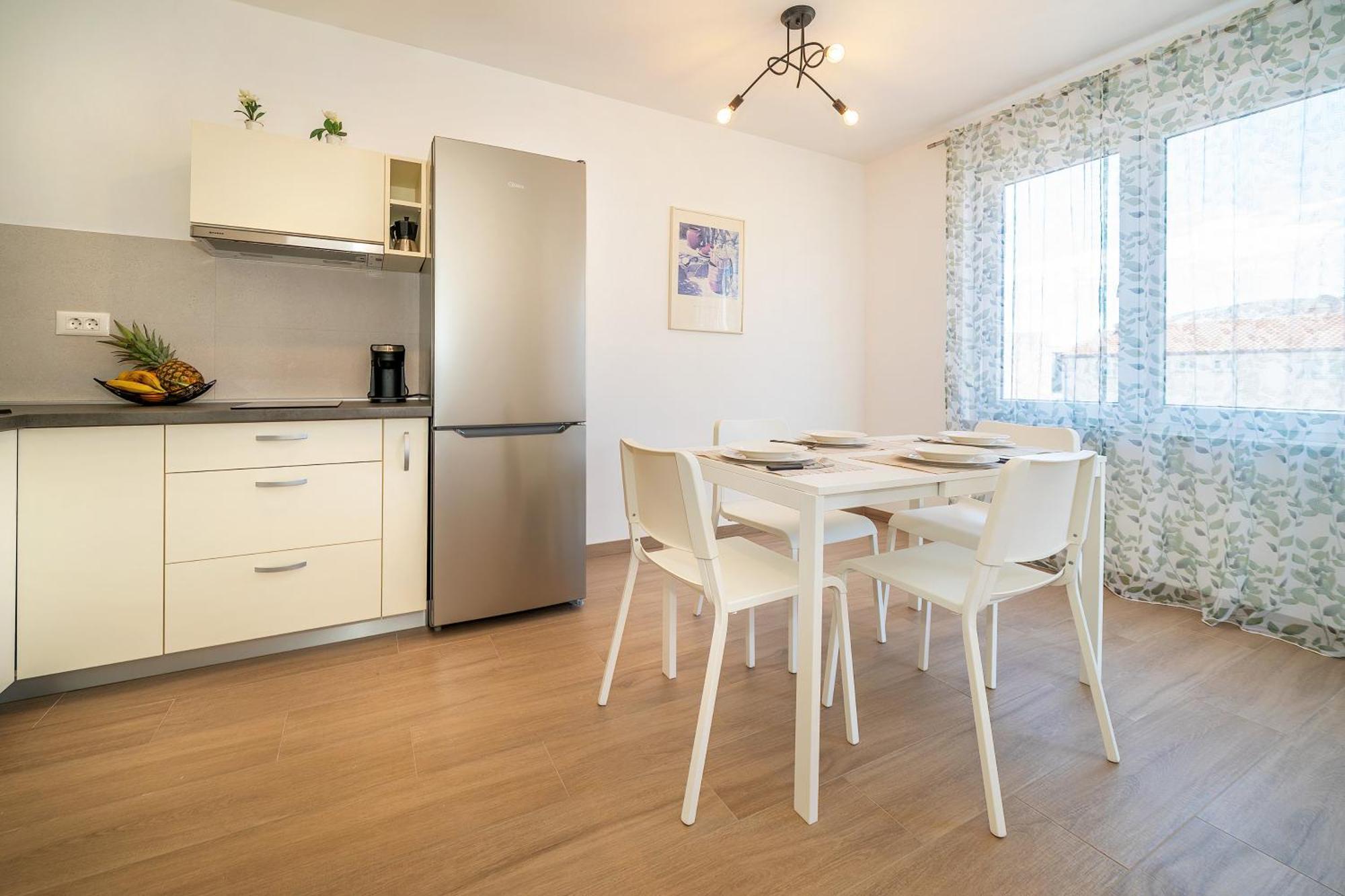 Poolside Apartments Anabella บัชกา ภายนอก รูปภาพ